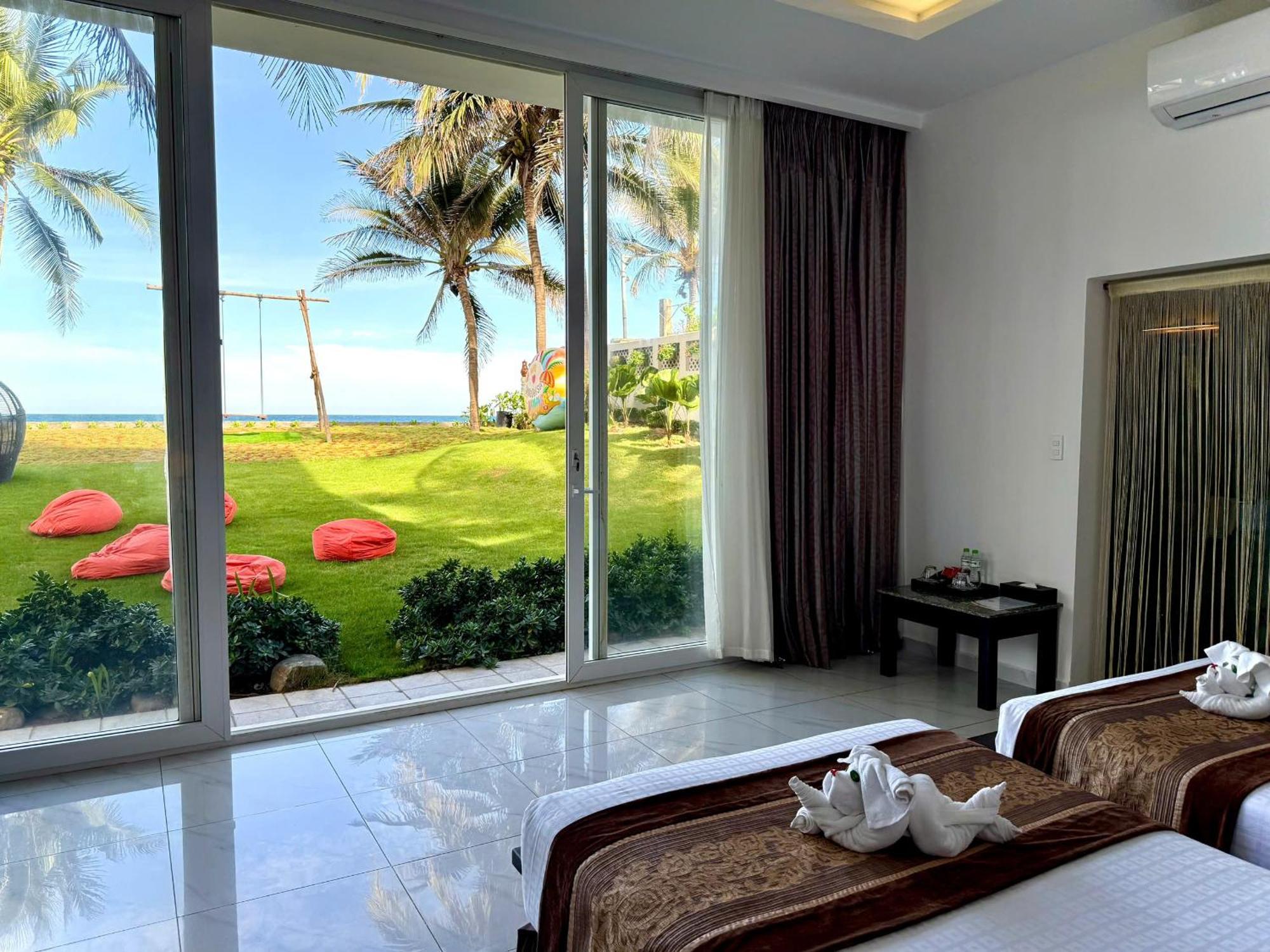 Deluxe Twin Room Beach Front