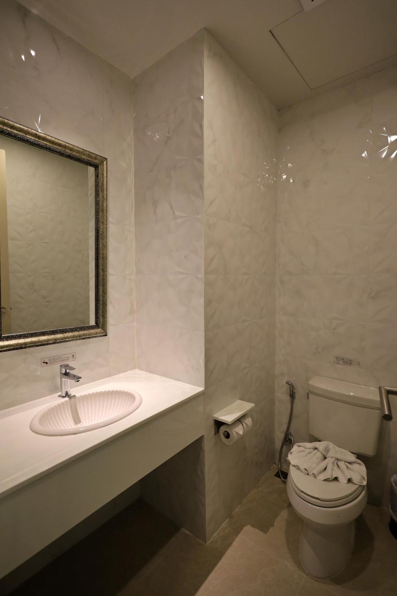 Bay Grand Suite