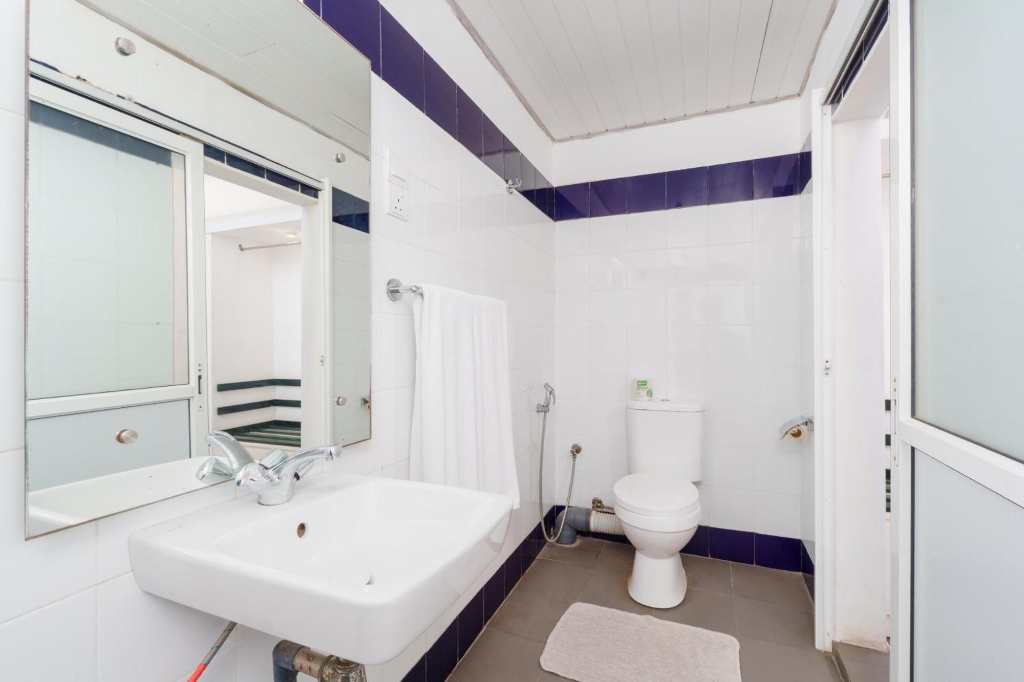 Basic Double Room No Window