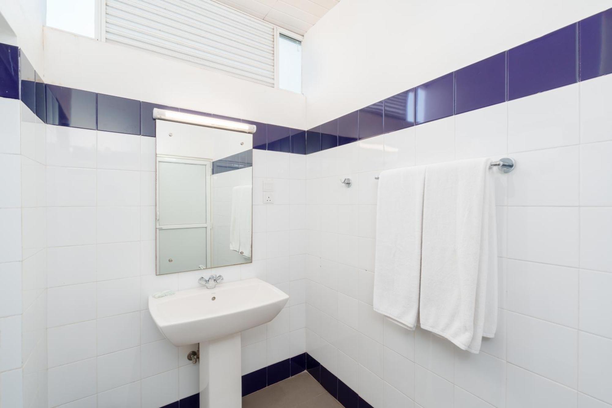 Basic Quadruple Room No Window