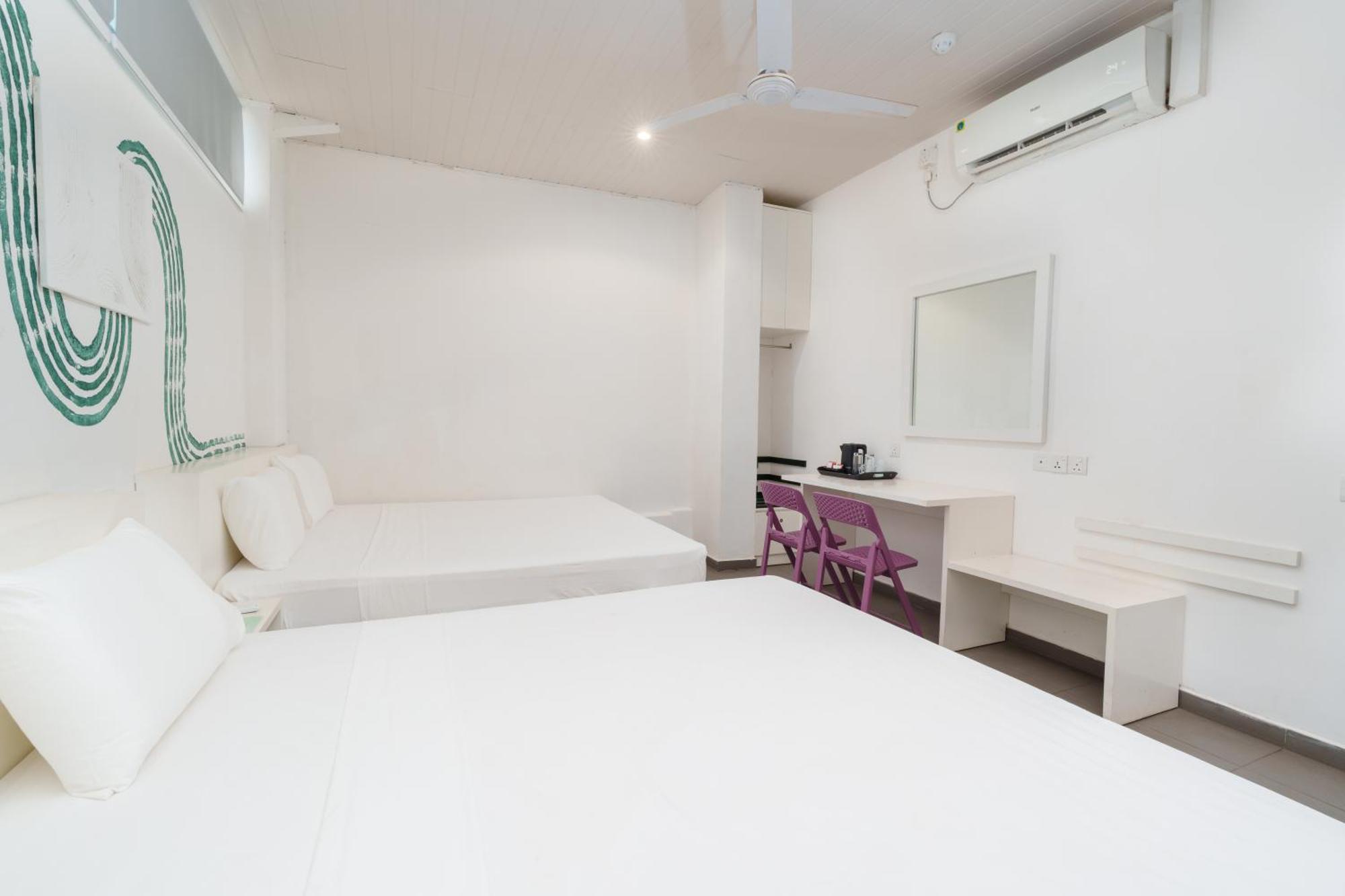 Basic Quadruple Room No Window