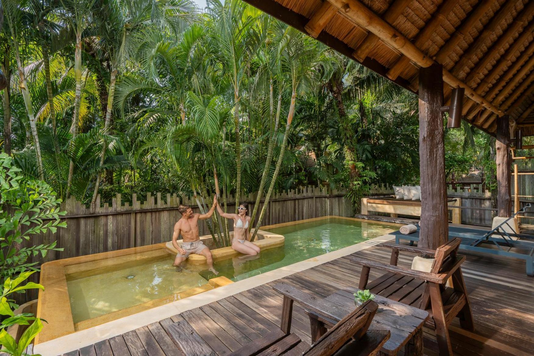 Grand Pool Villa