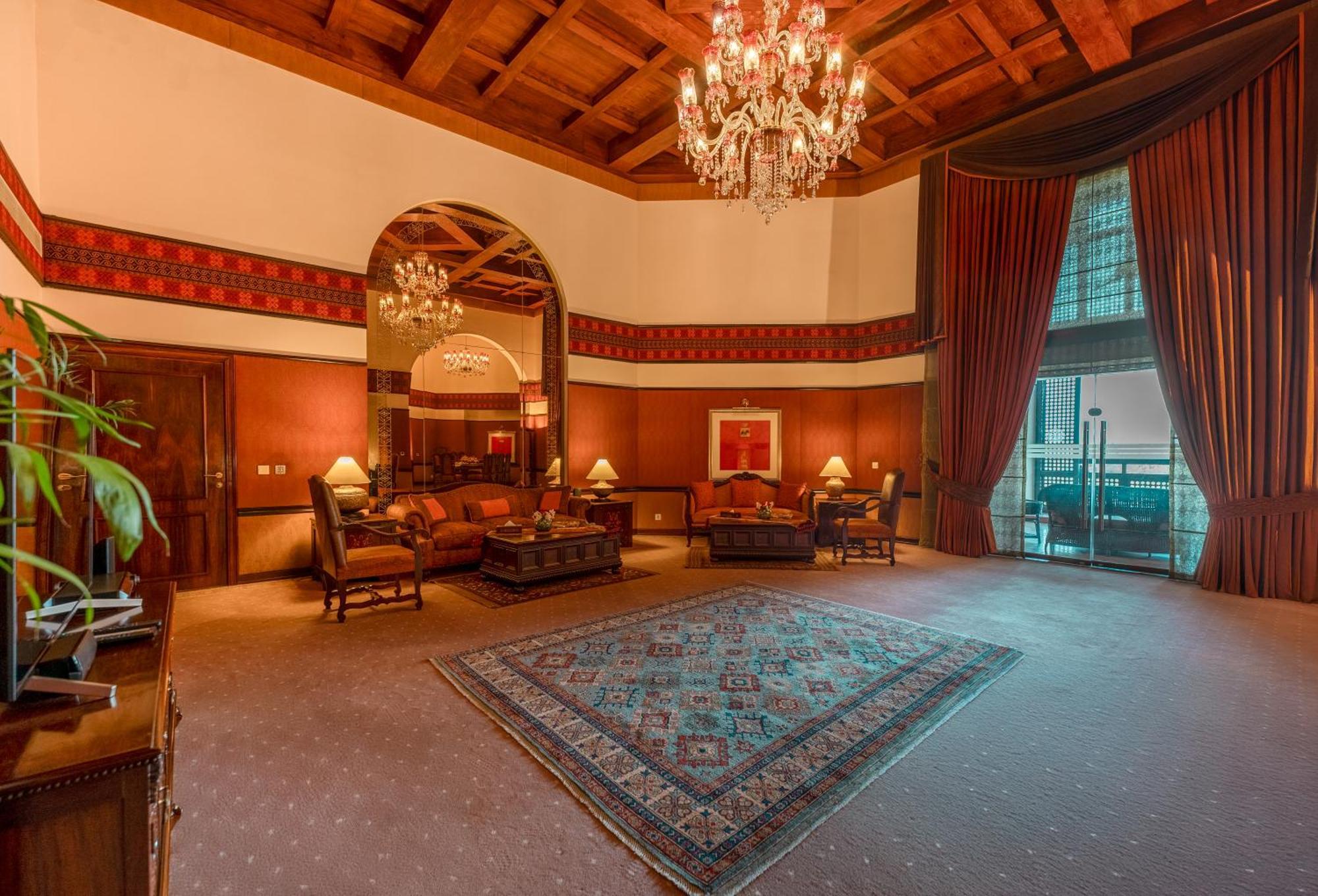 Presidential Suite,1742887447:JPEG