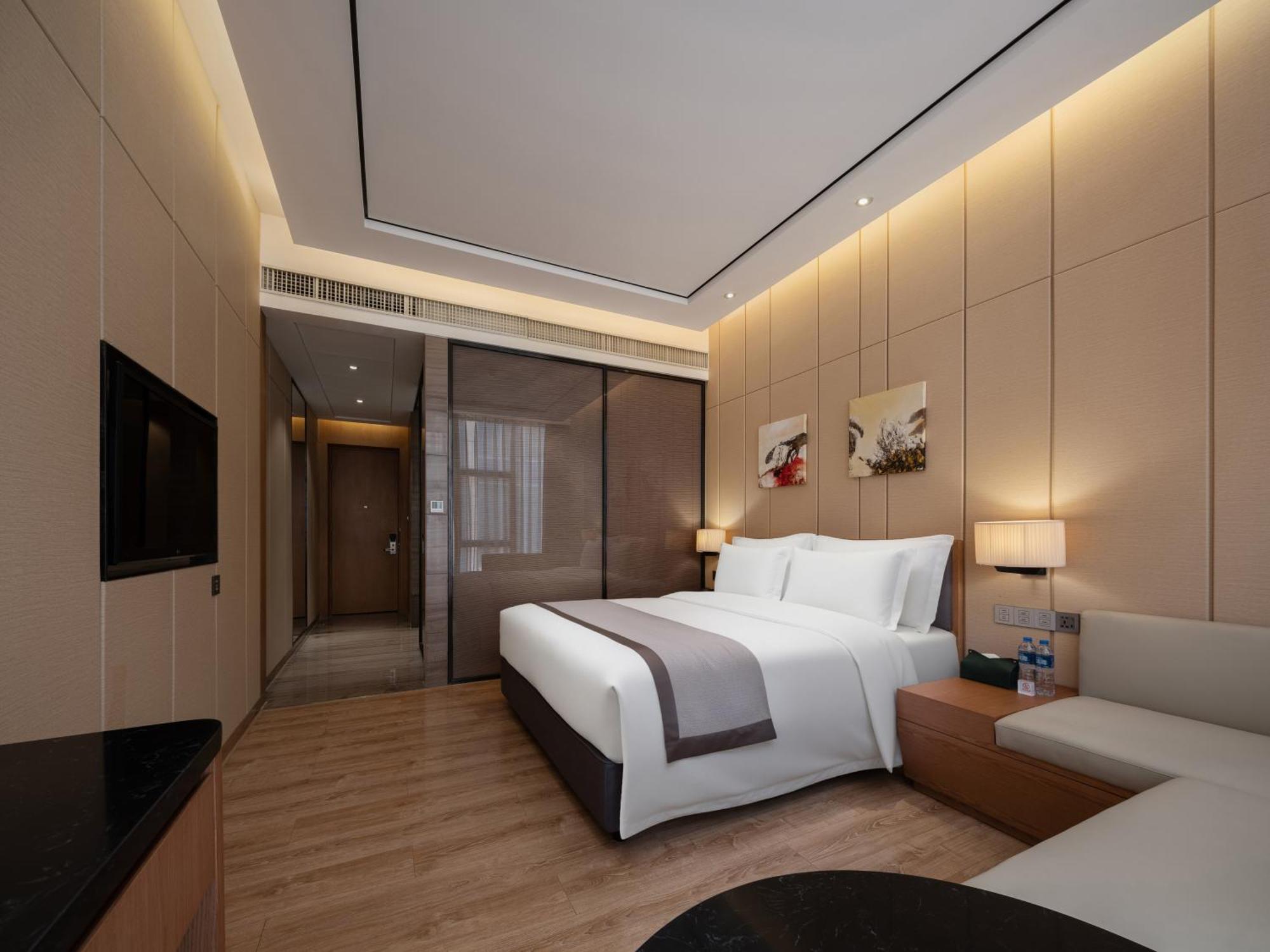 Superior Queen Room