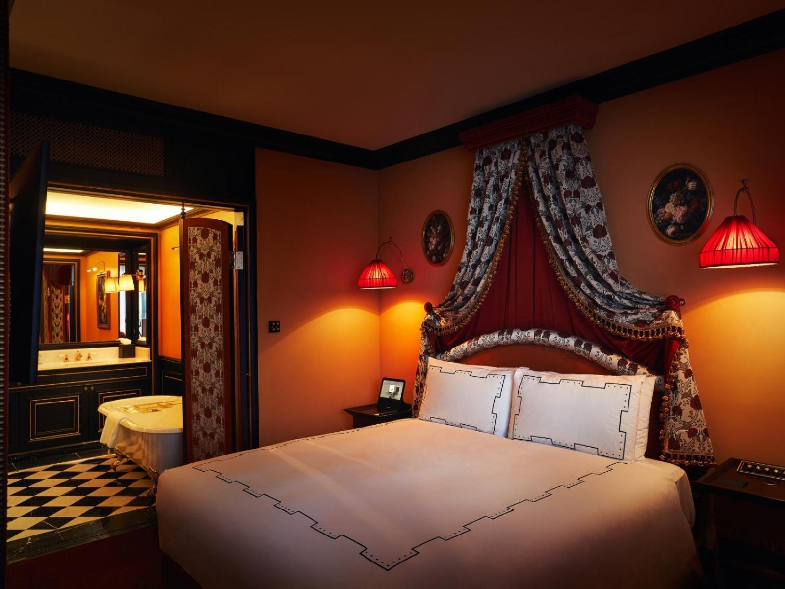 Amour King Room with City View,1743155876:JPEG