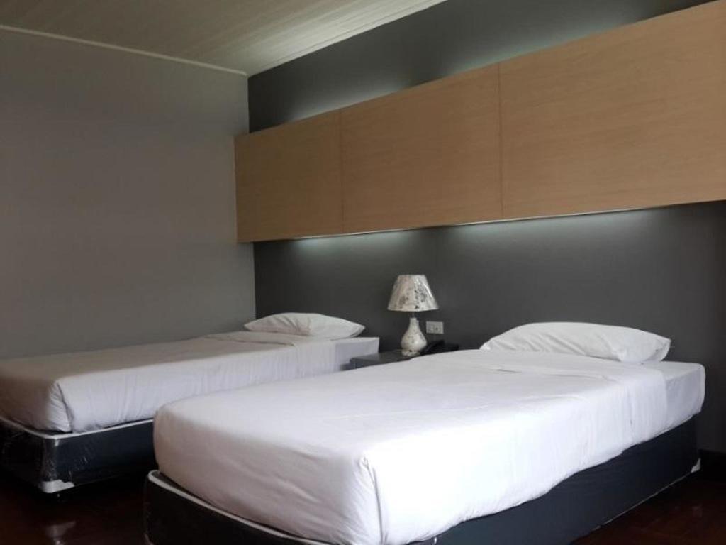 Superior Double or Twin Room,664420056:JPEG