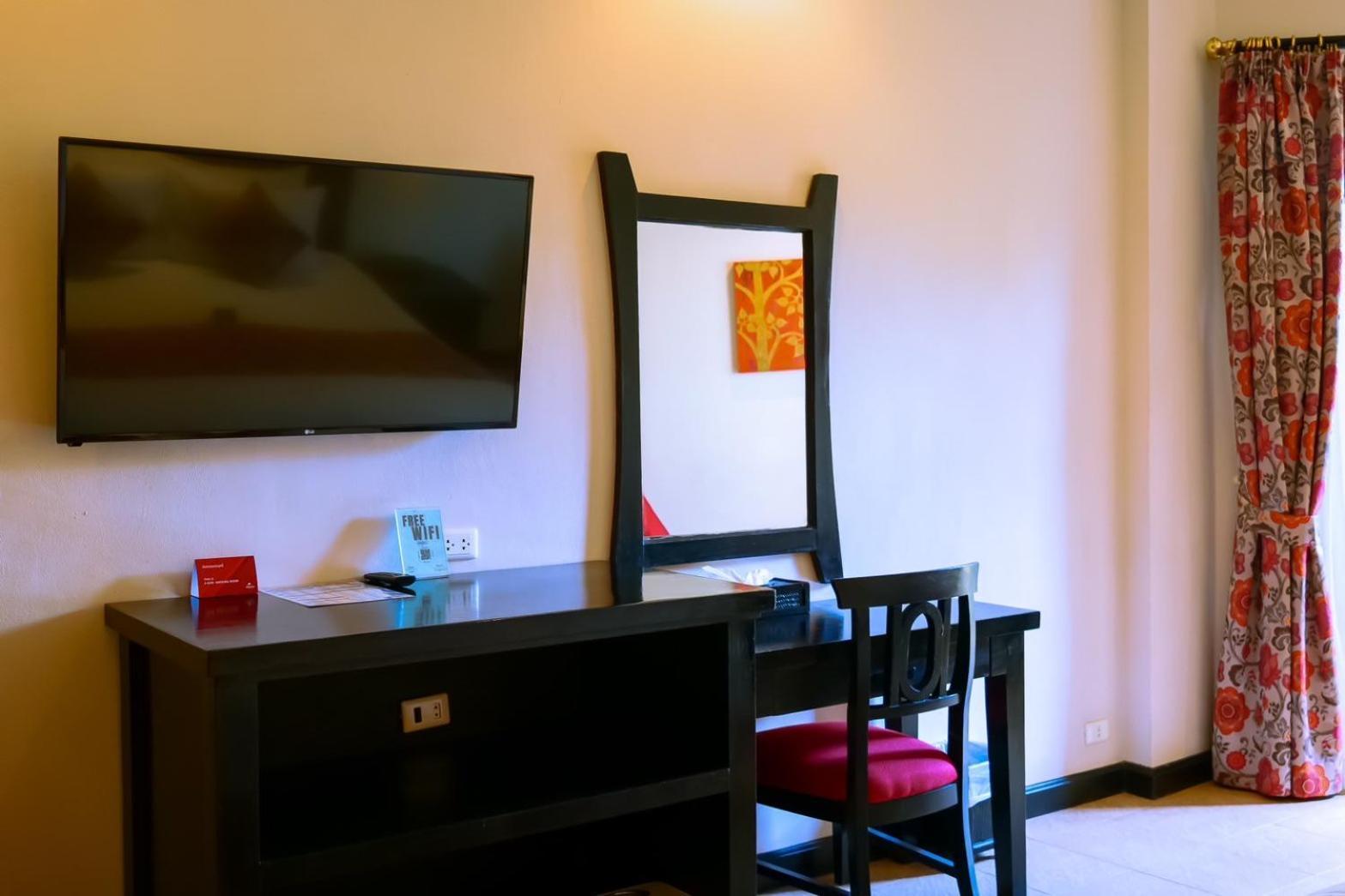 Superior Double or Twin Room with Pool View,1746855019:JPEG