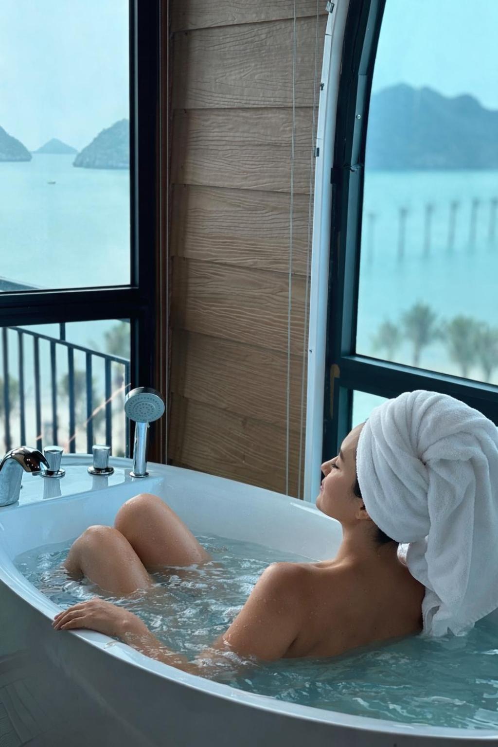 Suite with Sea View,1758408499:JPEG