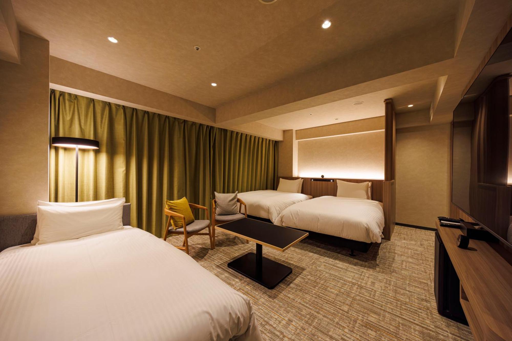 Renewal Premier Twin Room Non-Smoking