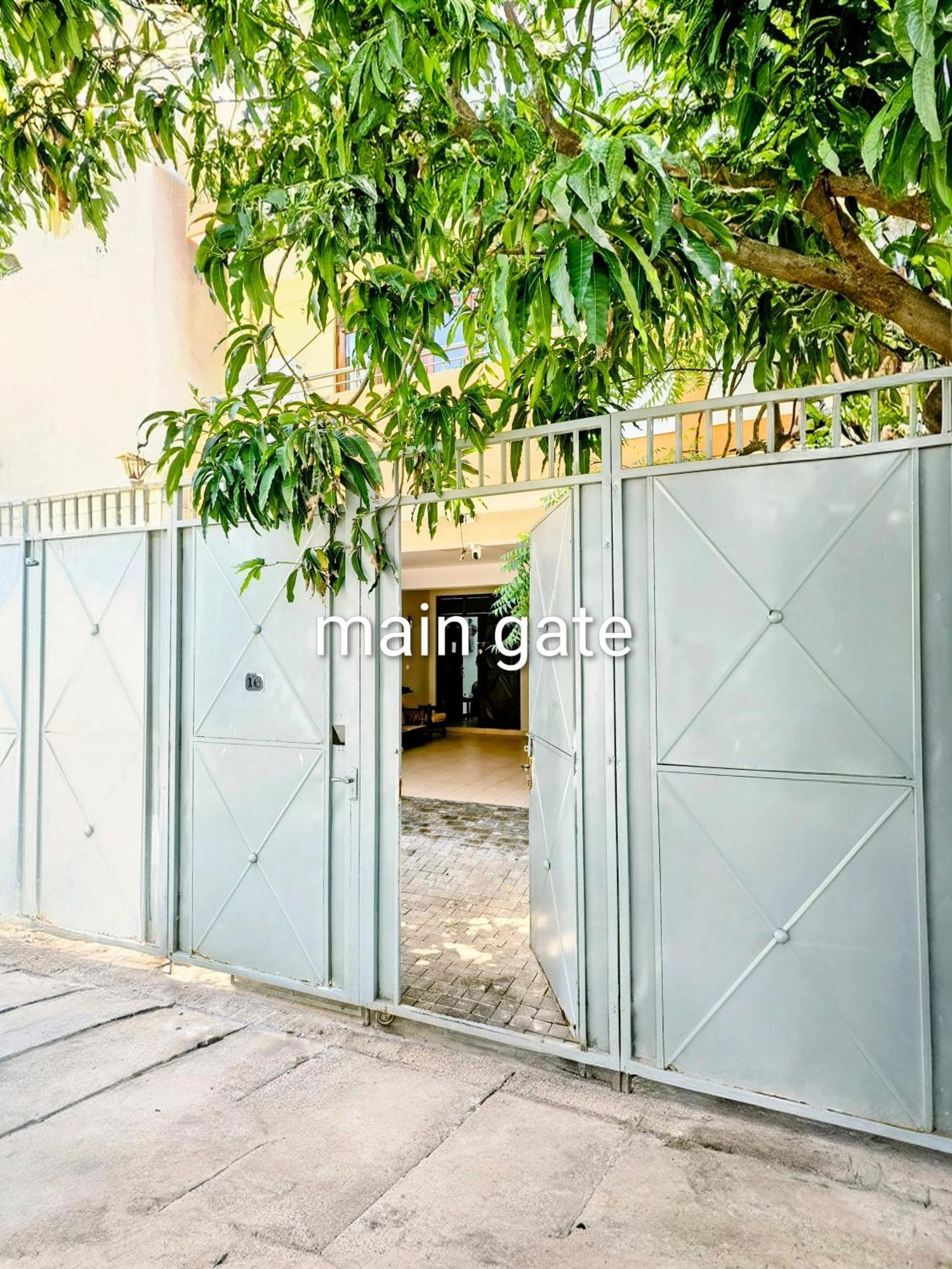 Appartamento su 2 Livelli con 4 Camere da Letto