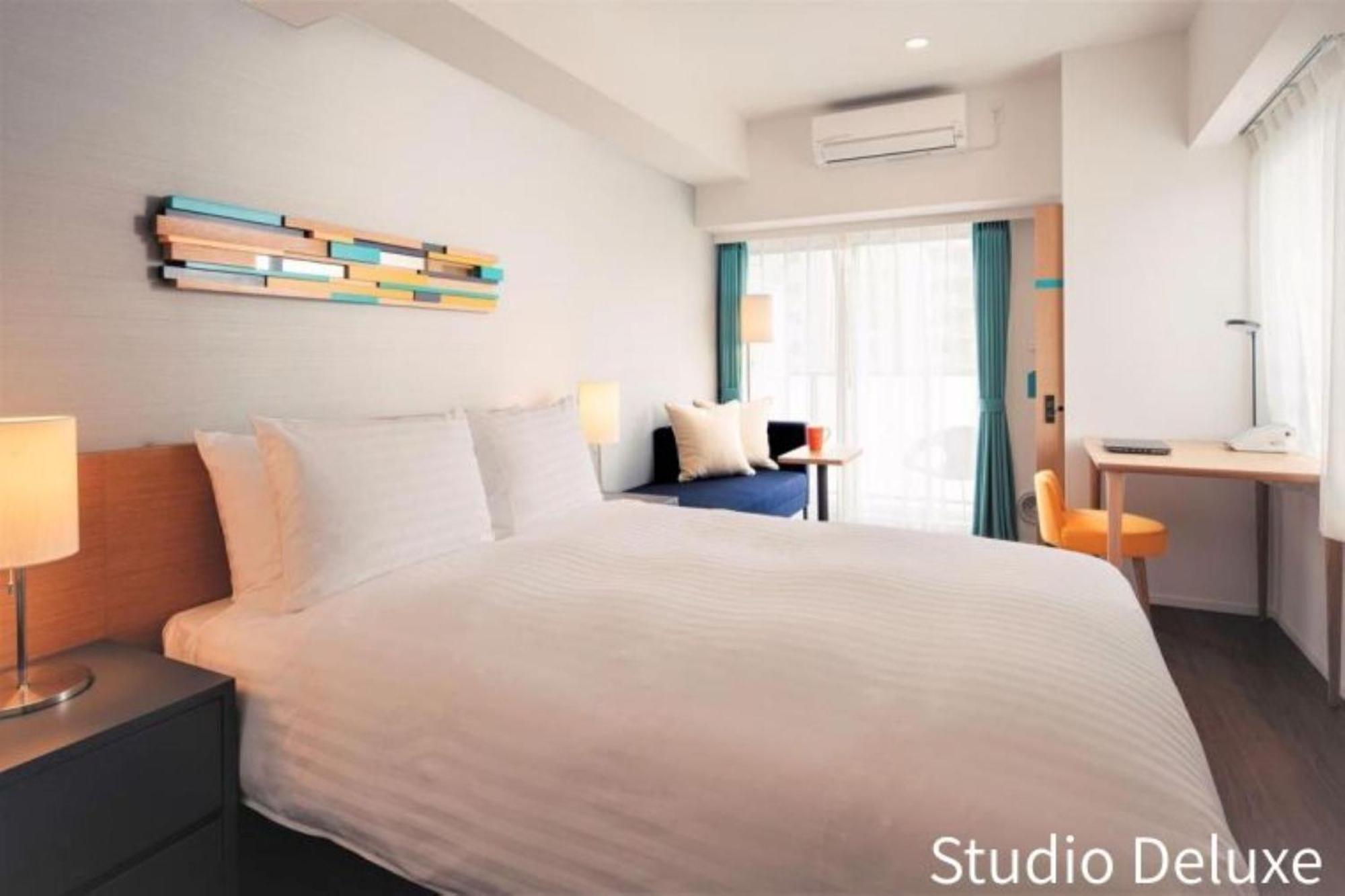 Studio Deluxe