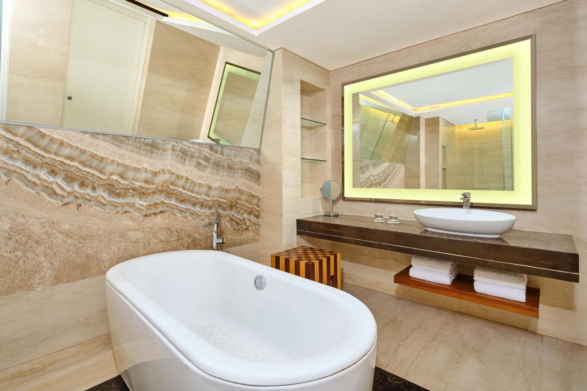 Classic Room King Bed Resort Activities Kids Club Access & 2 Minutes Walk To Jimbaran Beach