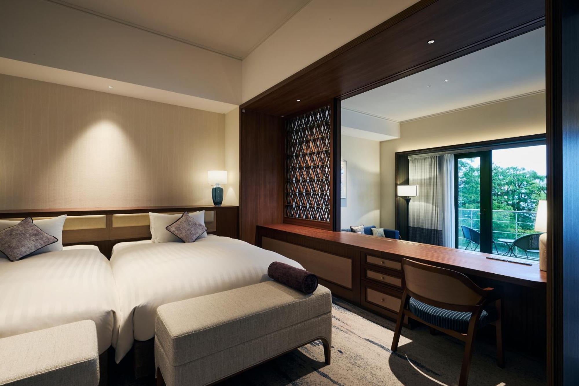 Premium Fourth Room Lake View