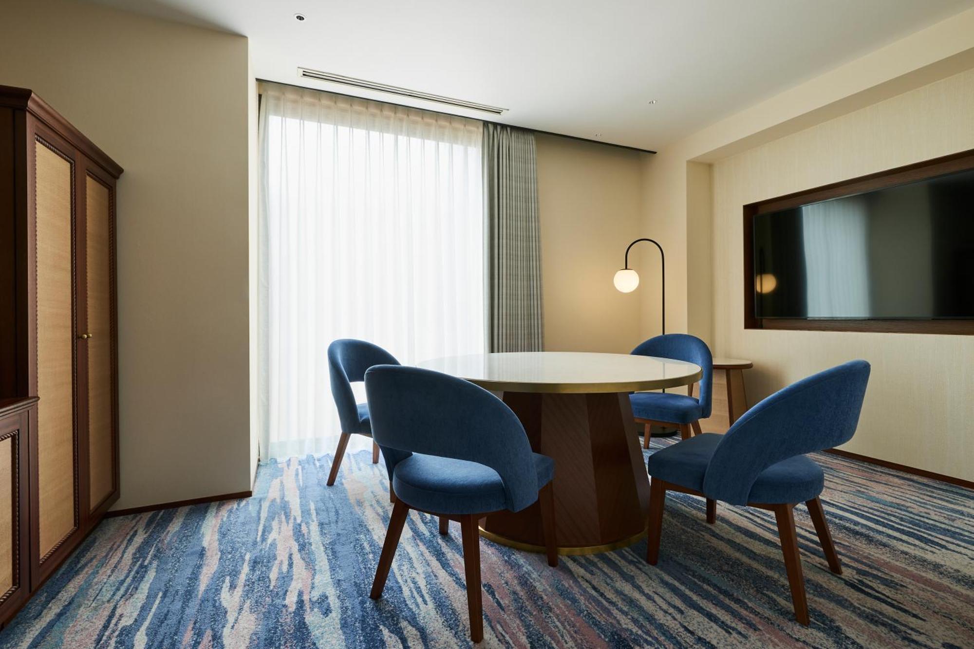 Premium Fourth Room Lake View