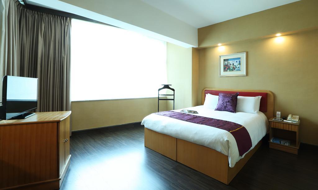 Premier Double Room,1676727668:JPEG
