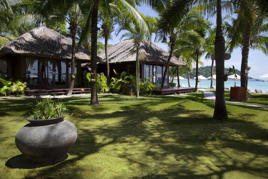 Balinese Luxury Beachfront Row 2,1646912465:JPEG