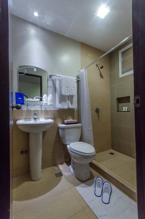 Deluxe Single Room,1035084715:JPEG