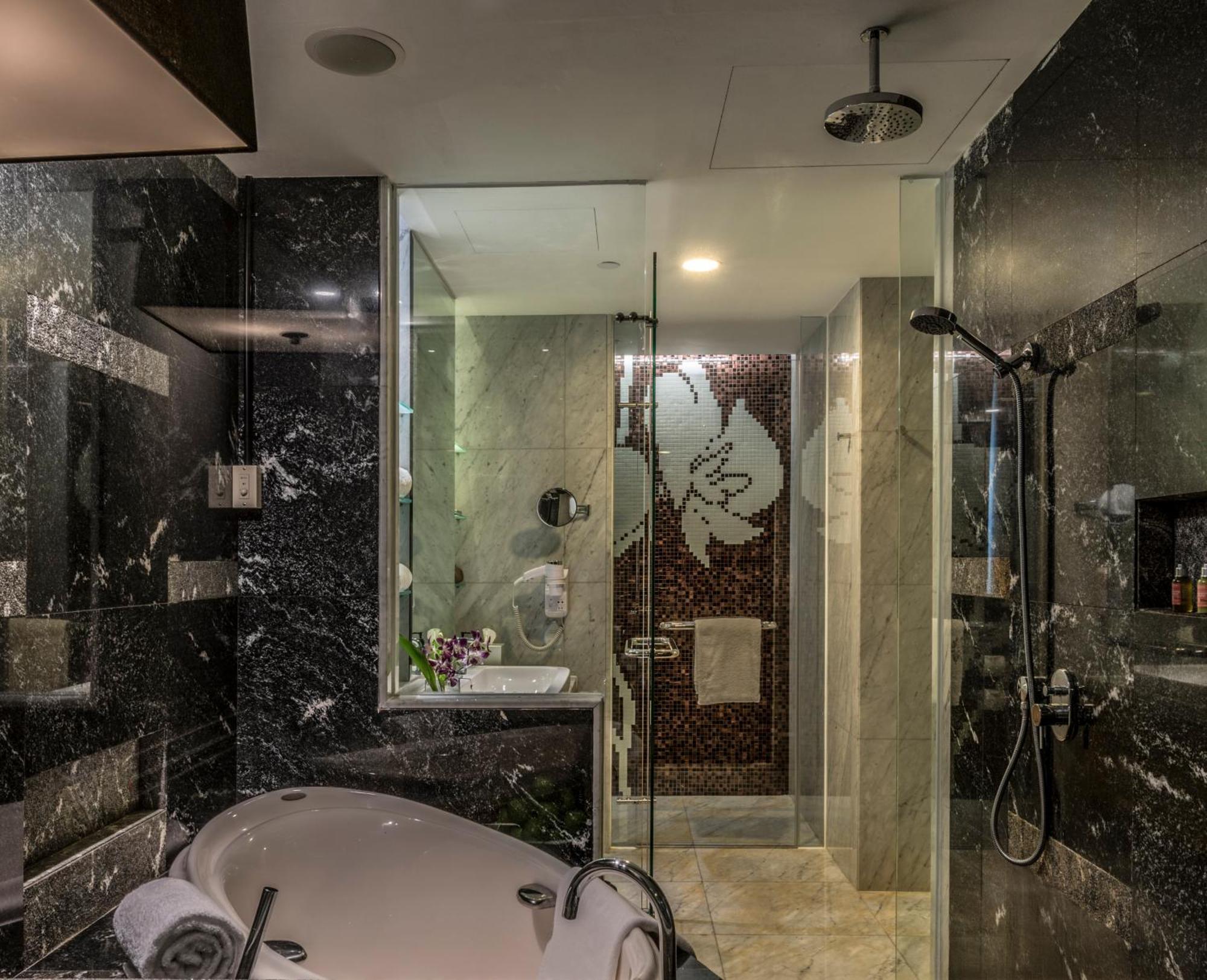 Brown Suite,1212612358:JPEG