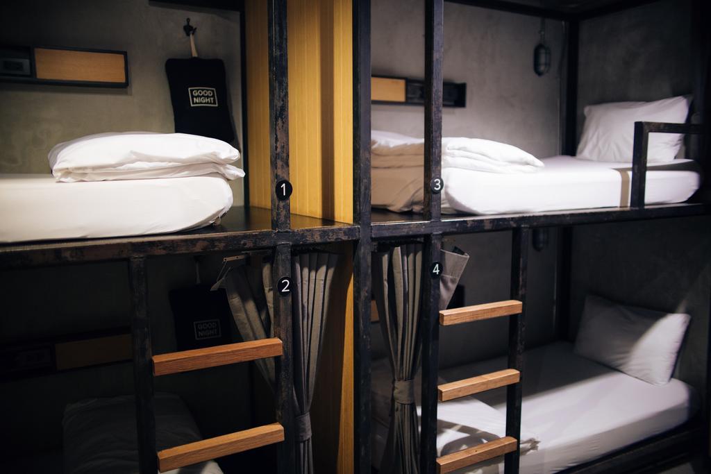 Bunk Bed in 6-Bed Mixed Dormitory Room - No Window,326440741:JPEG
