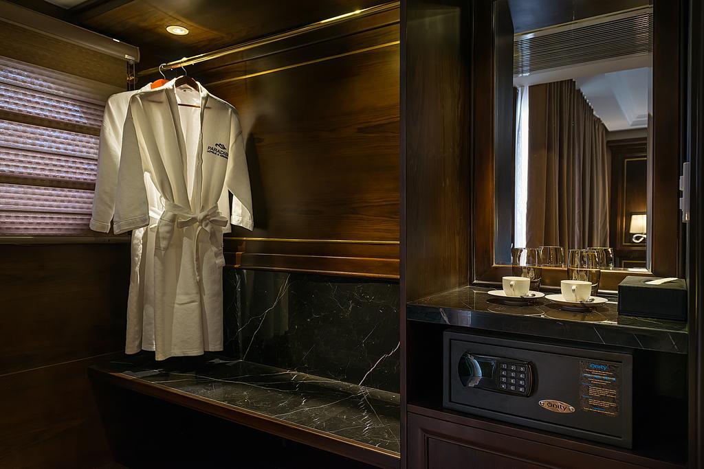 Deluxe with Balcony - 2 Day 1 Night Package,1035649018:JPEG