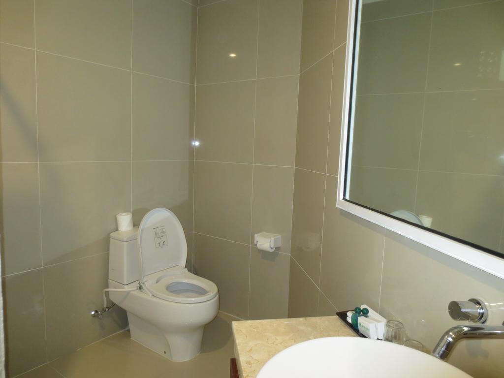 Standard Double or Twin Room,830318768:JPEG