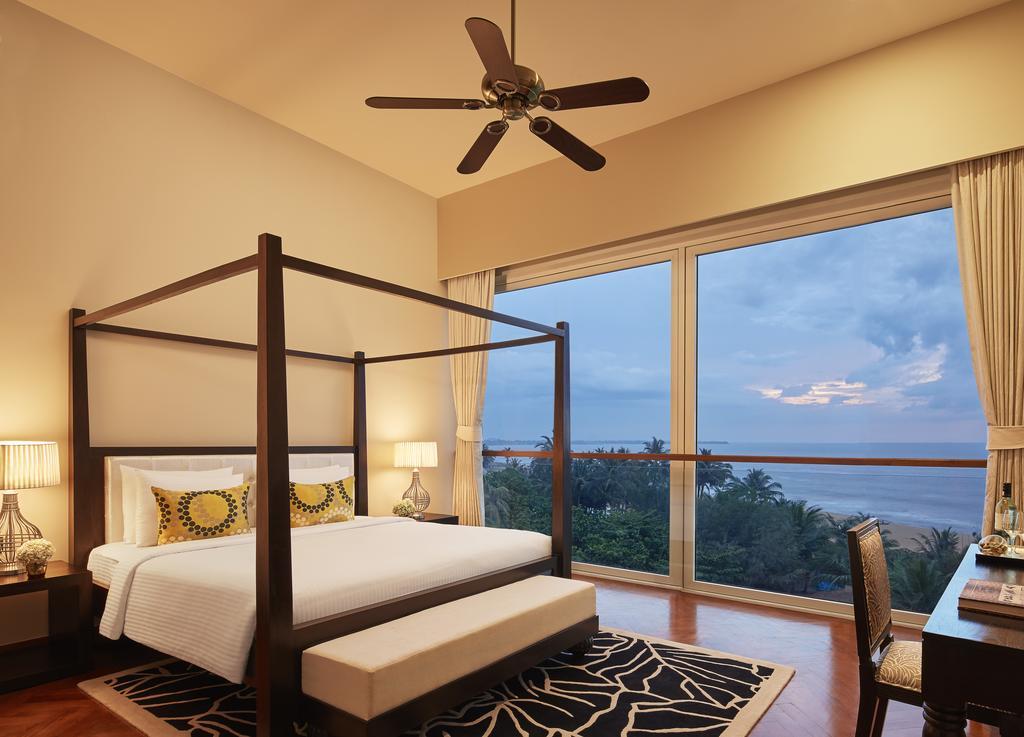 Presidential Suite - USD 10 credit on Food & Beverages Per Day 