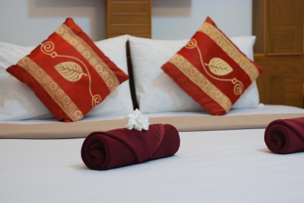 Double Room Building