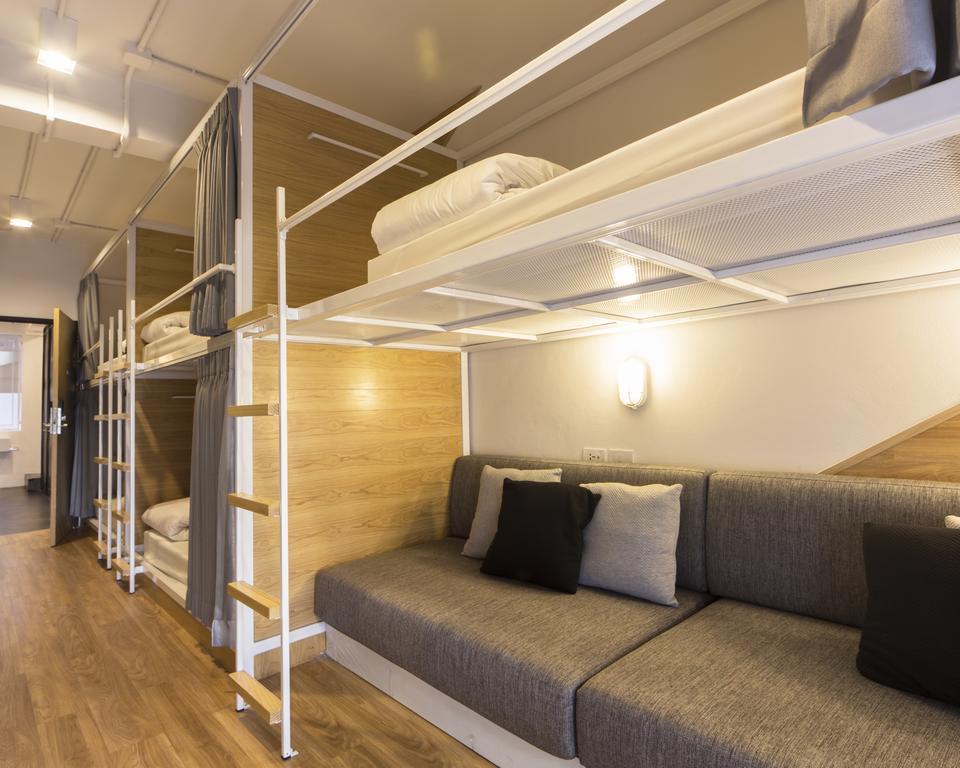 Cama em Dormitório Misto com 10 Camas