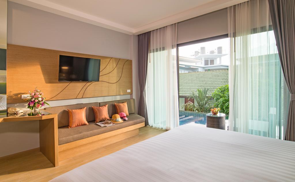 Deluxe Double Room Pool Access,436480572:JPEG