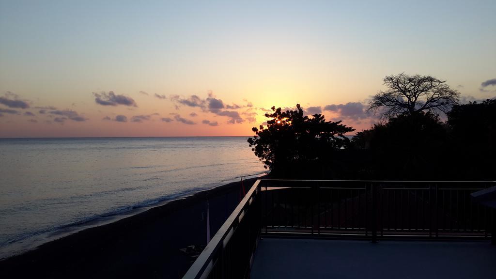 Deluxe Double Room with Terrace and Beach View,445342623:JPEG