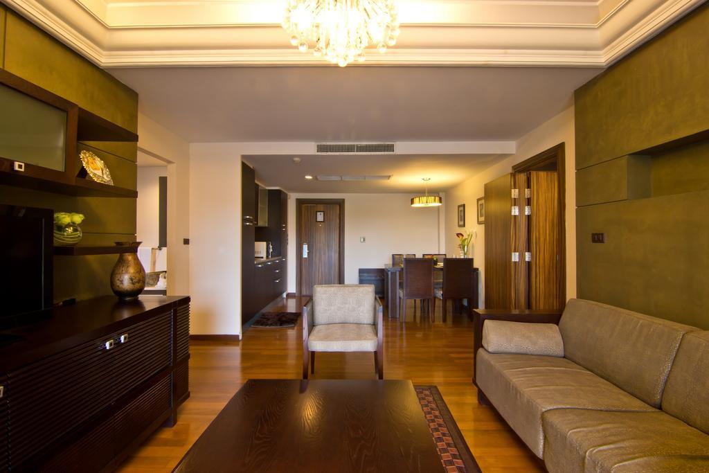 One-Bedroom Suite