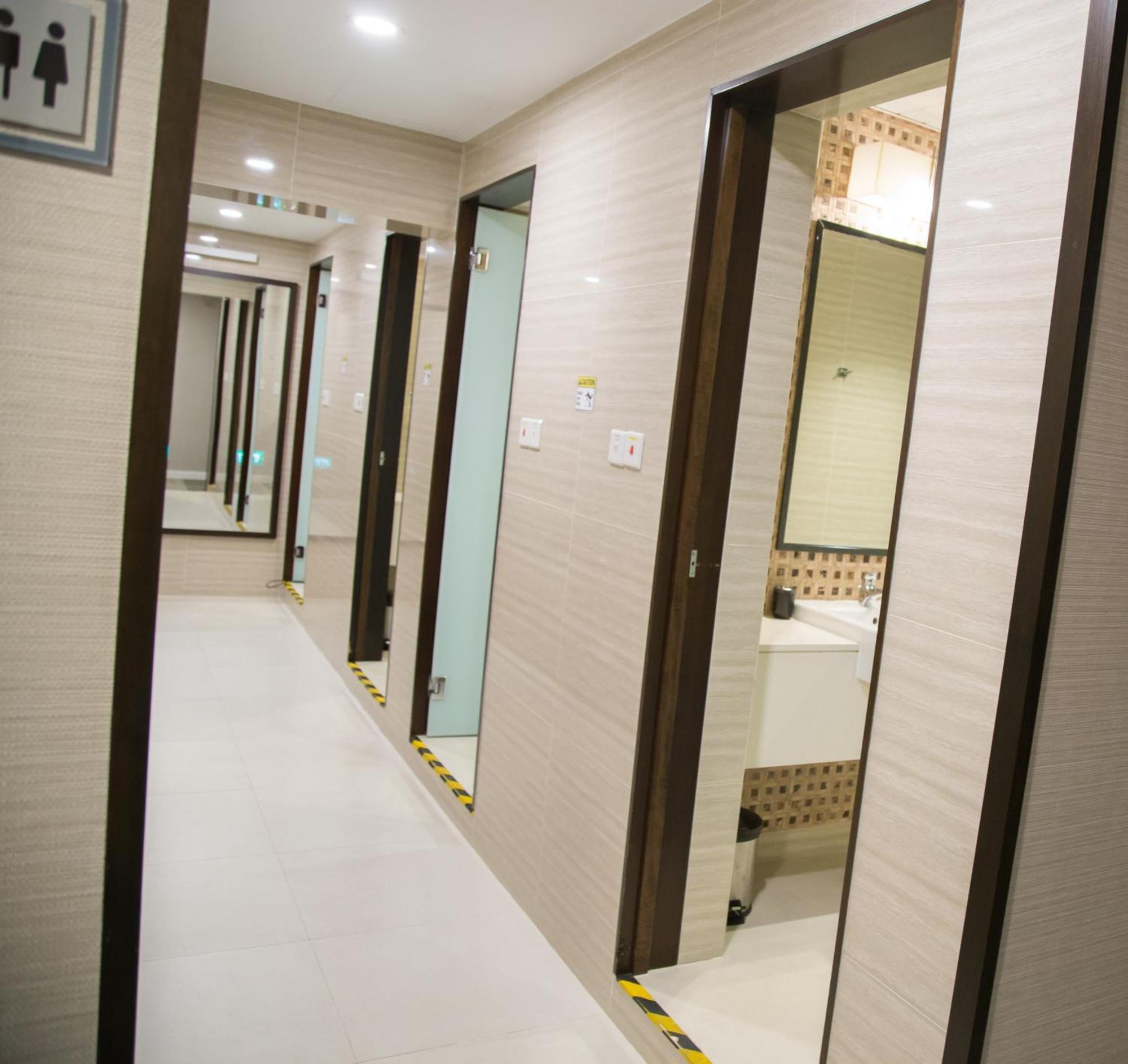 Single Room with Shared Bathroom (12 Hours Usage),526188300:JPEG