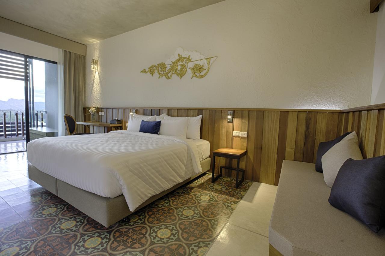 Deluxe Double or Twin Room River View