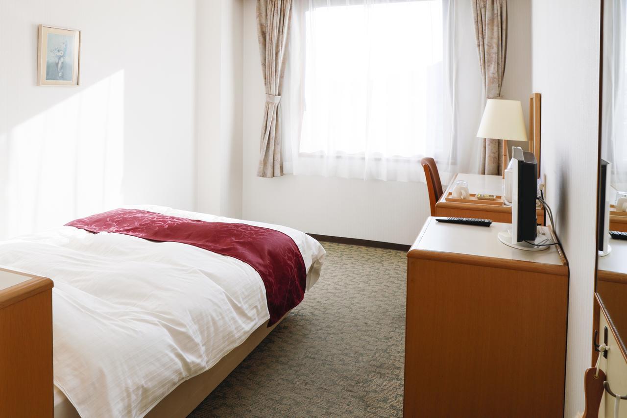 Single Room - Non-Smoking,665126328:JPEG