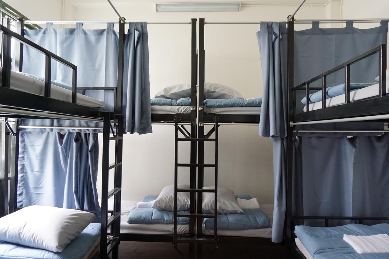 Bed in Mixed Dormitory Room - No Window,569537589:JPEG