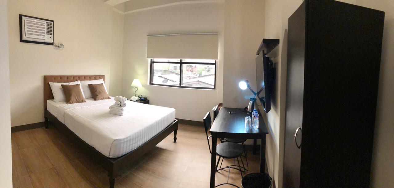 Budget Double Room,891078298:JPEG
