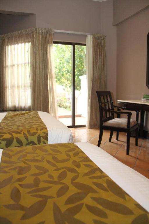 Deluxe Twin Room,631353153:JPEG