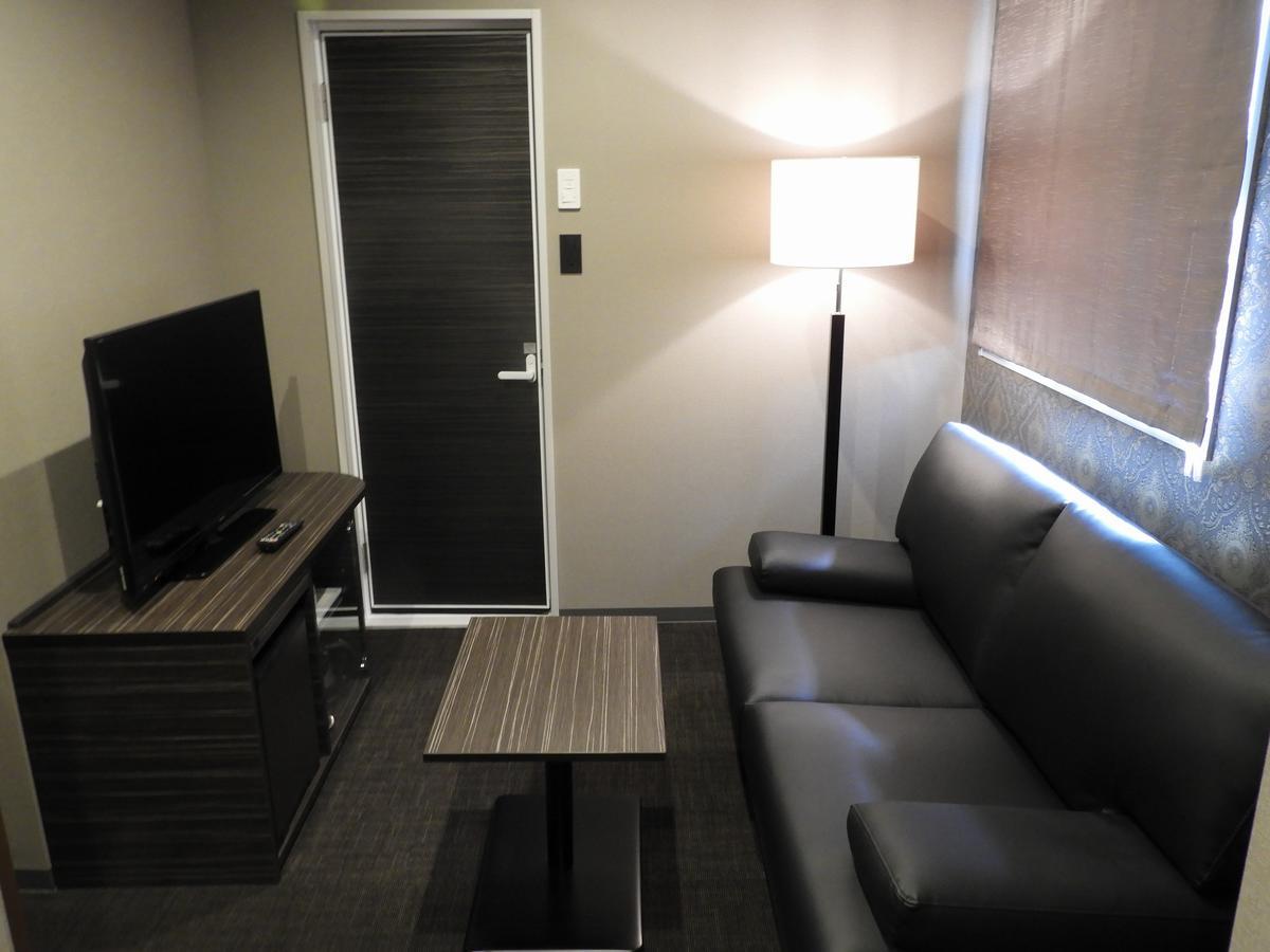 Standard Double Room - Non-Smoking,628847334:JPEG