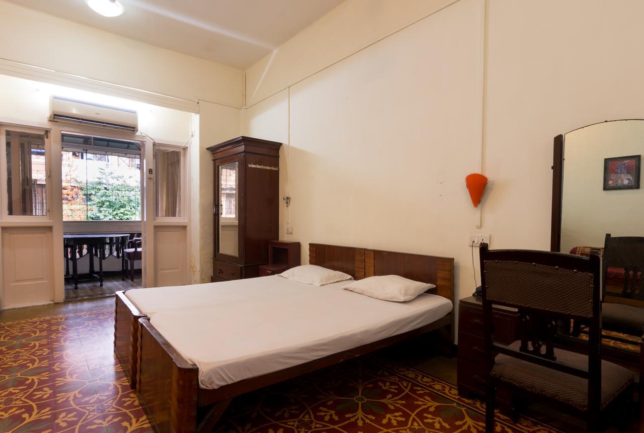 Double or Twin Room Private External Bathroom