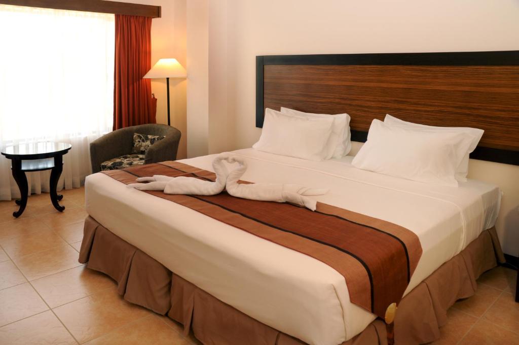 Deluxe Double or Twin Room,64159159:JPEG