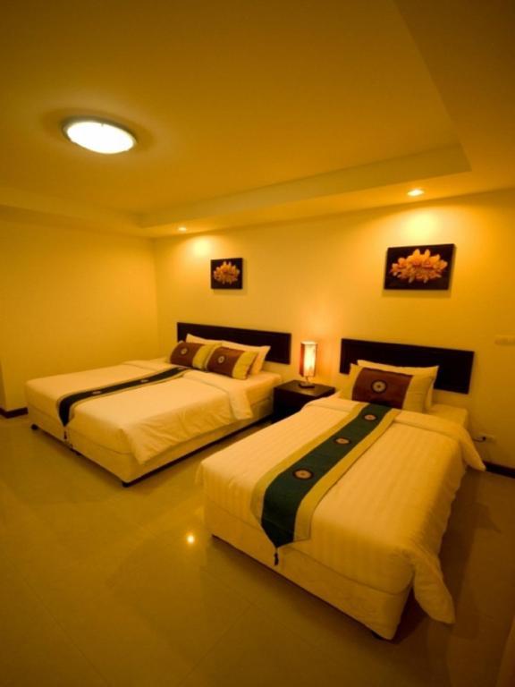 Deluxe Double or Twin Room,112896582:JPEG