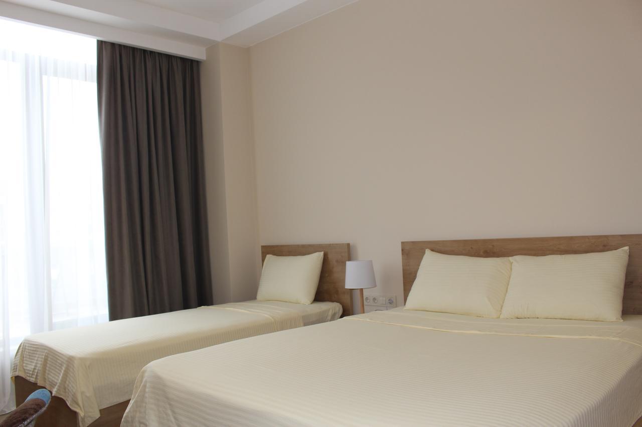 Triple Room with Terrace