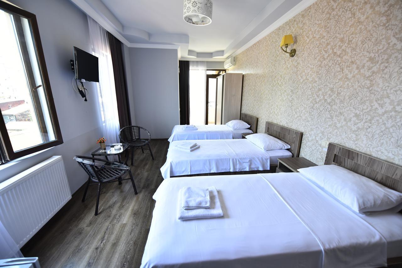 Triple Room Balcony