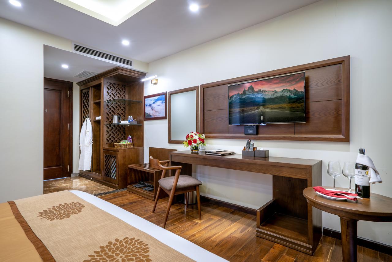 Deluxe Family Room