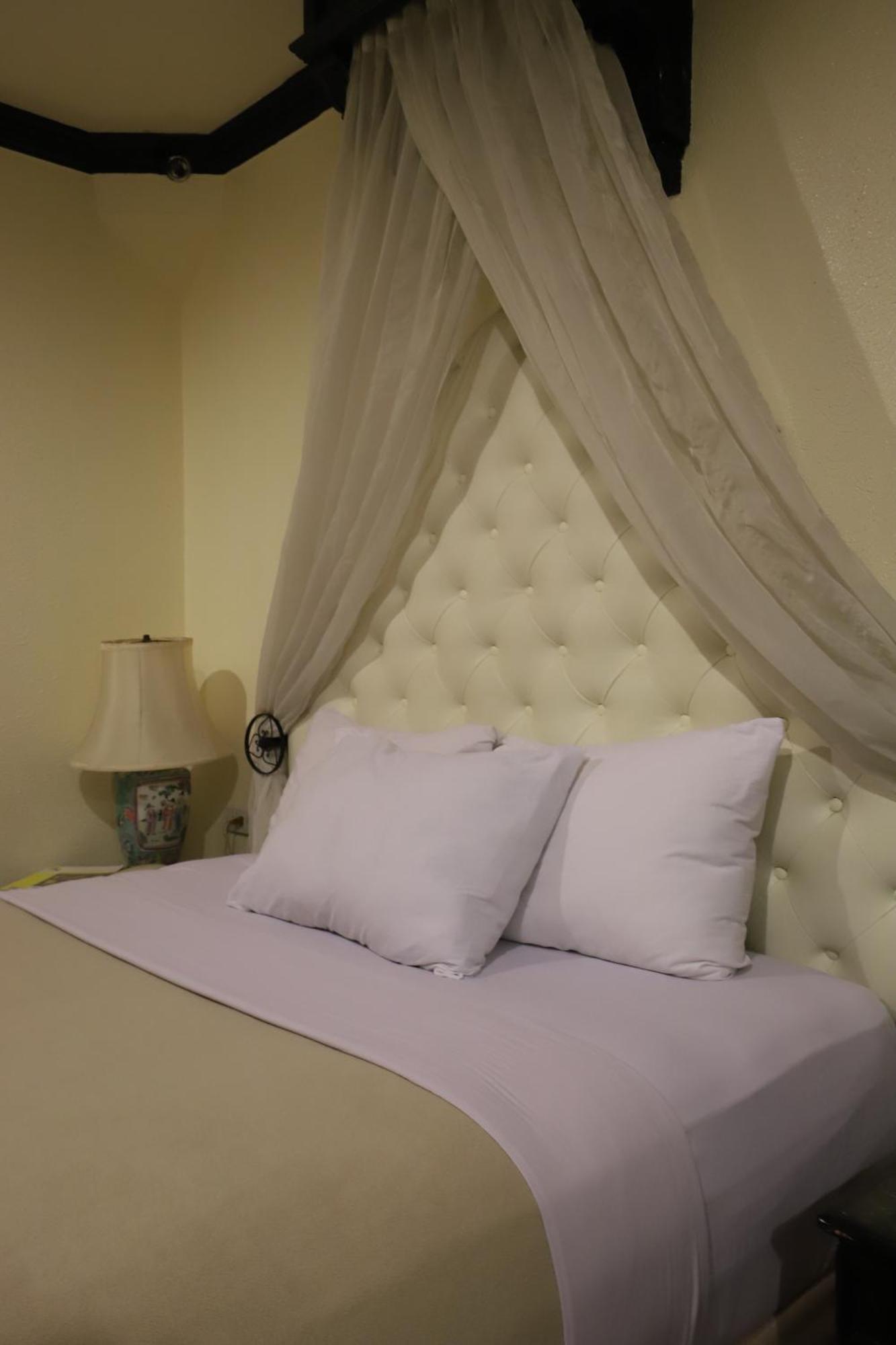 Deluxe Double Room,865944104:JPEG