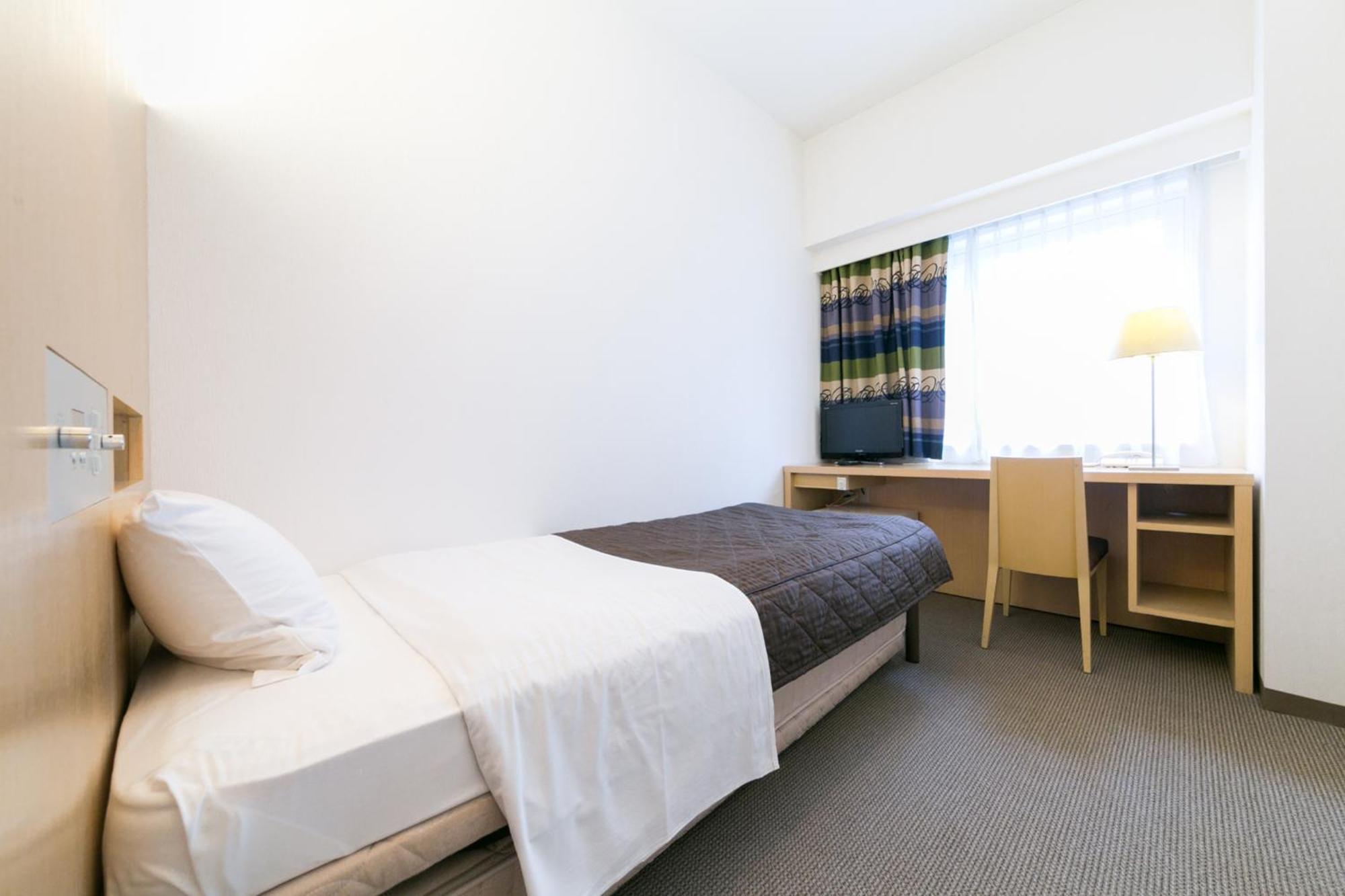 Single Room Smoking