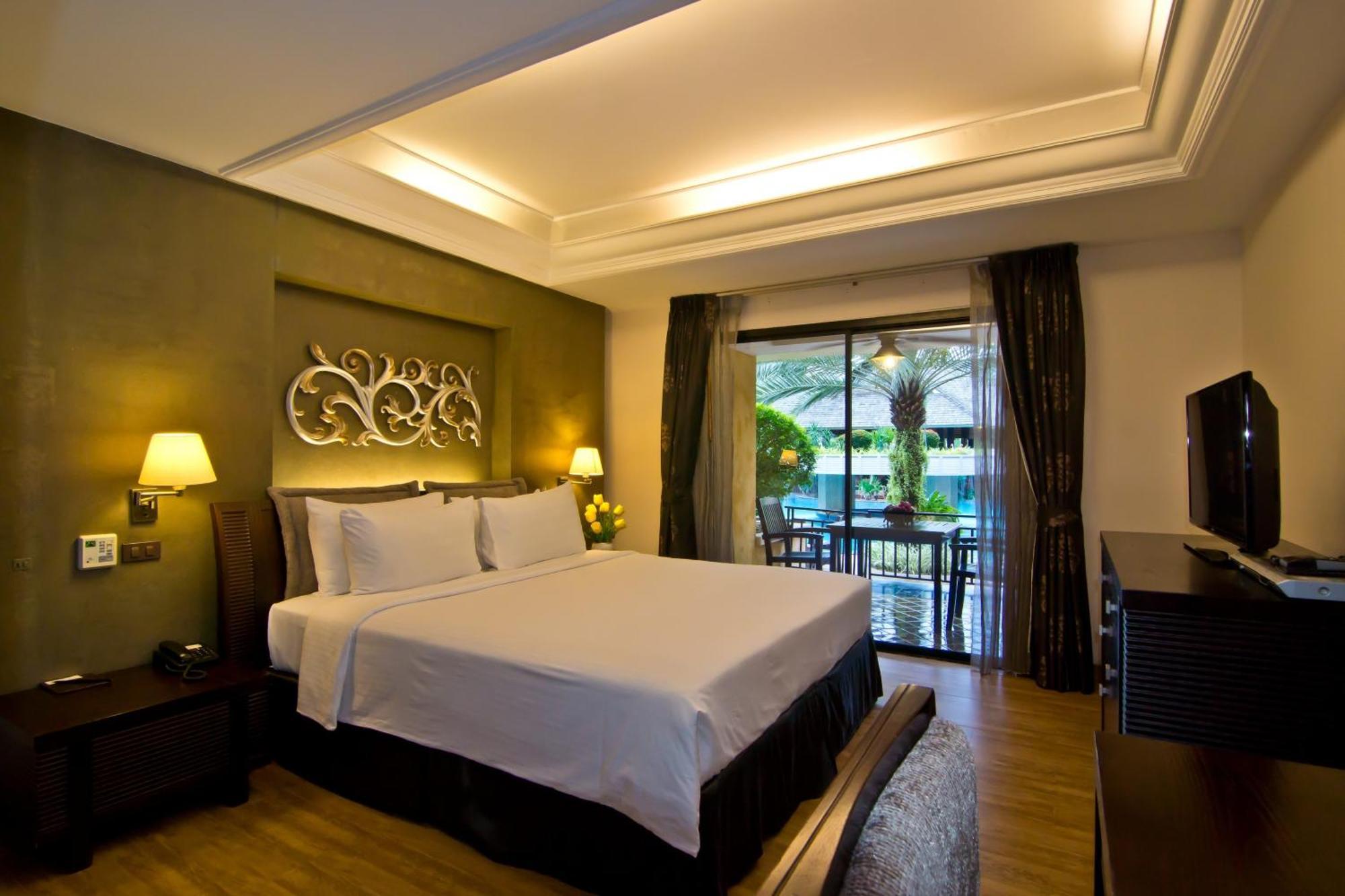 Deluxe Double Room Pool Access