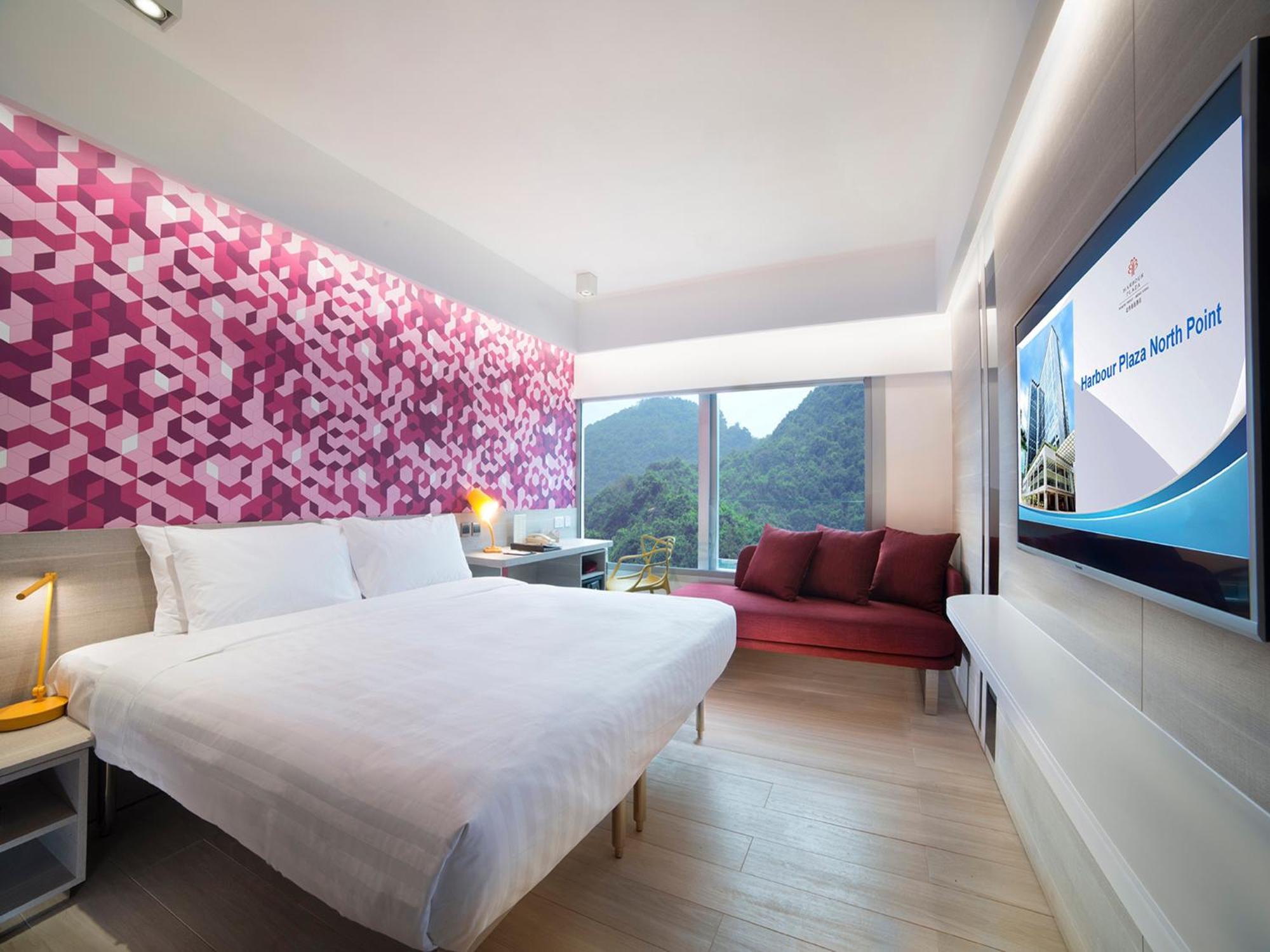 Quarto Premier com Cama de Casal ou 2 de Solteiro e Vista das Colinas