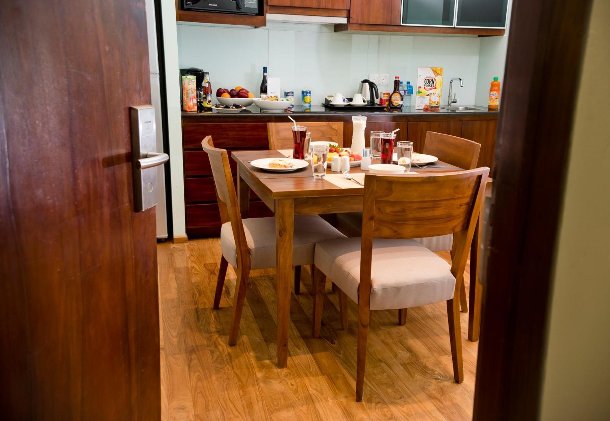 Superior Suite with Partial Ocean View,776363644:JPEG