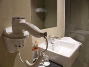 Deluxe Twin Room with Sea View,712540351:JPEG